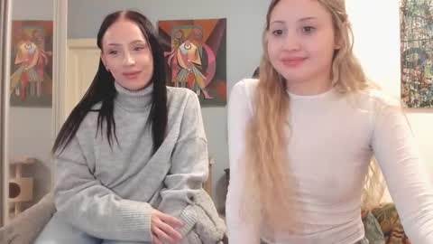 Ashleyblonde Ellies brunnette online show from 19, 12, 2025