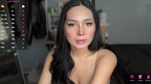 Camila online show from 4, 12, 2025