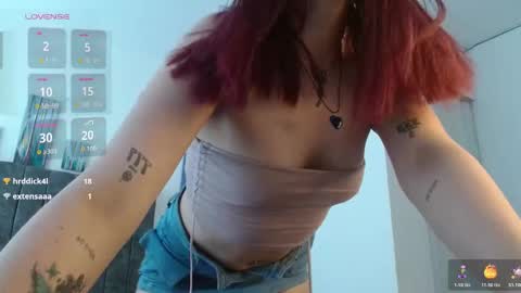 Snapshot of hadde01 chatting on 26, 10, 2025 Hadde online show from 26, 10, 2025