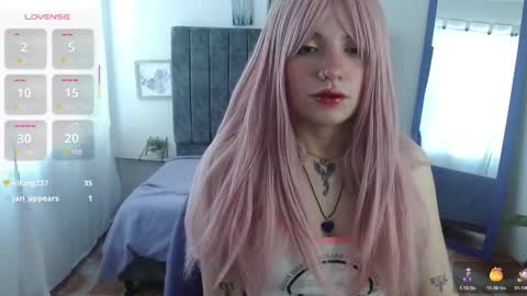 Snapshot of hadde01 chatting on 9, 11, 2025 Hadde online show from 9, 11, 2025