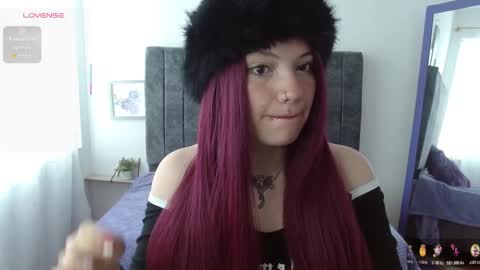 Snapshot of hadde01 chatting on 30, 11, 2025 Hadde online show from 30, 11, 2025