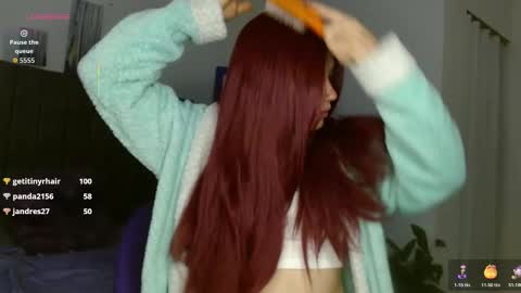 Snapshot of hadde01 chatting on 2, 12, 2025 Hadde online show from 2, 12, 2025