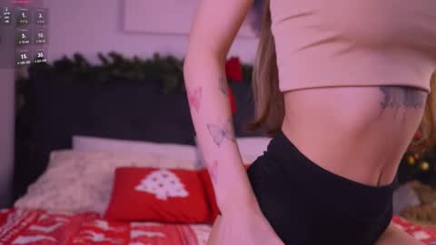 Hi Im Rebecca Glad to see you in my room  PVT is open online show from 9, 1, 2026