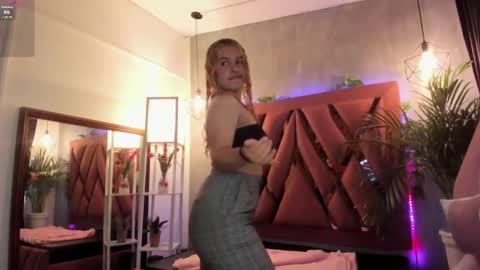 Snapshot of haelycute chatting on 8, 1, 2025 Haely online show from 8, 1, 2025
