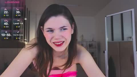 im Haley dont forget give my thumbs up online show from 25, 11, 2025