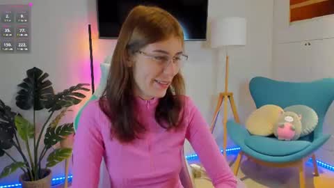 Snapshot of hailey__green chatting on 6, 7, 2026 Hailey Green online show from 6, 7, 2026