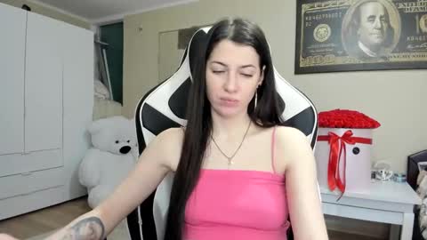 Snapshot of hailey_beauty chatting on 28, 1, 2025 Sk pe Anya388109 online show from 28, 1, 2025