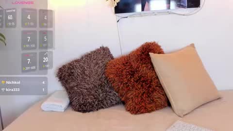 Snapshot of hailey_thompsonnn chatting on 8, 11, 2025 Hailey Thompson online show from 8, 11, 2025