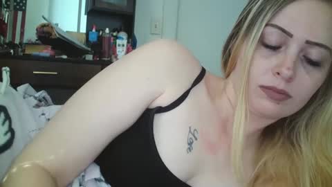 Hailey and d online show from 15, 9, 2025