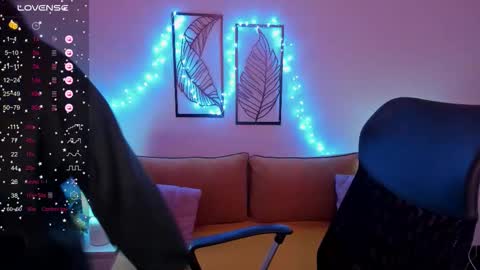 Snapshot of haileyfoxy chatting on 5, 10, 2025 Hailey online show from 5, 10, 2025