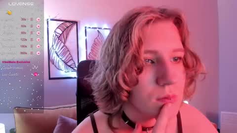 Snapshot of haileyfoxy chatting on 30, 10, 2025 Hailey online show from 30, 10, 2025