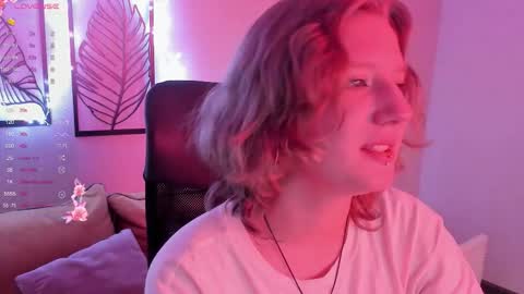 Snapshot of haileyfoxy chatting on 24, 11, 2025 Hailey online show from 24, 11, 2025