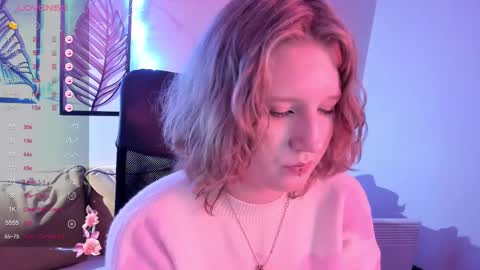 Snapshot of haileyfoxy chatting on 1, 12, 2025 Hailey online show from 1, 12, 2025