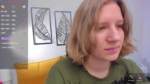 Snapshot of haileyfoxy chatting on 21, 12, 2025 Hailey online show from 21, 12, 2025