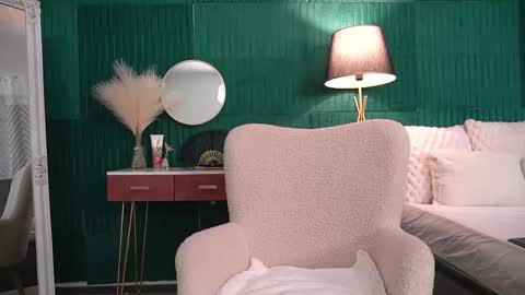 Hailey online show from 27, 11, 2025