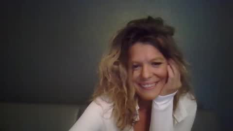 Snapshot of haileys123 chatting on 5, 10, 2025 Hailey online show from 5, 10, 2025