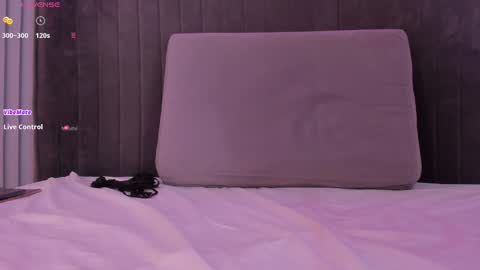 Snapshot of haily_b chatting on 11, 2, 2025 Haily online show from 11, 2, 2025