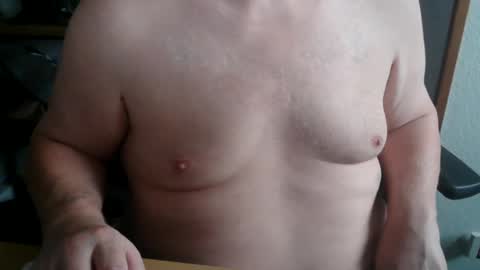 Snapshot of hairyarmpit_lover_1970 chatting on 24, 10, 2025 hairyarmpit_lover_1970 online show from 24, 10, 2025