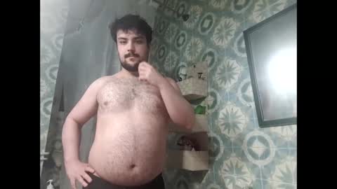 Snapshot of hairyfatboy01 chatting on 15, 5, 2026 hairyfatboy01 online show from 15, 5, 2026