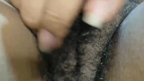 Snapshot of hairygirl83 chatting on 7, 11, 2025 hairygirl83 online show from 7, 11, 2025