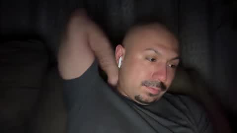 Snapshot of hairyman30000 chatting on 21, 2, 2025 hairyman30000 online show from 21, 2, 2025