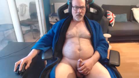 hairyman54 online show from 30, 4, 2026