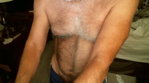 Snapshot of hairypecsguy chatting on 9, 4, 2026 Hairy pecs online show from 9, 4, 2026