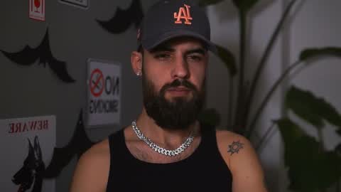 Snapshot of hairyrobxxx chatting on 7, 11, 2025 HairyRobXxX online show from 7, 11, 2025