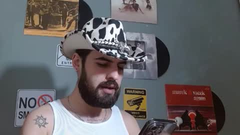 Snapshot of hairyrobxxx chatting on 25, 2, 2026 HairyRobXxX online show from 25, 2, 2026