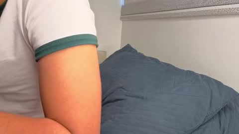 Independent       model  online show from 1, 2, 2026