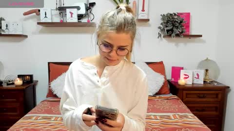 Snapshot of haleyreedme chatting on 5, 10, 2025 Haley online show from 5, 10, 2025