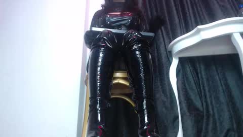 Snapshot of halley_raven chatting on 12, 9, 2025 Halley Raven online show from 12, 9, 2025