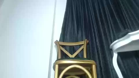 Snapshot of halley_raven chatting on 22, 9, 2025 Halley Raven online show from 22, 9, 2025
