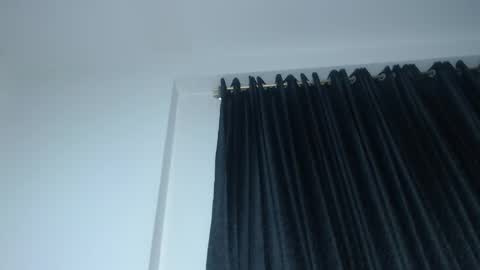 Snapshot of halley_raven chatting on 18, 10, 2025 Halley Raven online show from 18, 10, 2025
