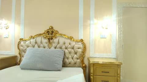 Hallie Stone online show from 27, 3, 2026