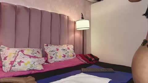  Hally Bans  online show from 11, 4, 2026