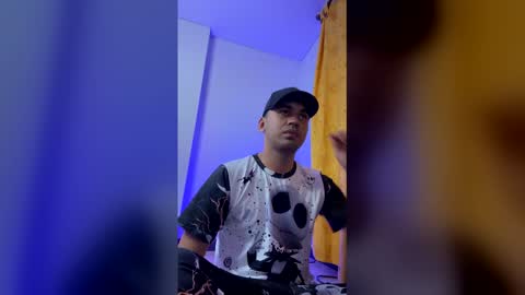 hamiltong12 online show from 23, 12, 2025