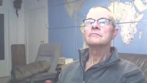 Snapshot of hamto65 chatting on 27, 10, 2025 Prefer men 80 online show from 27, 10, 2025