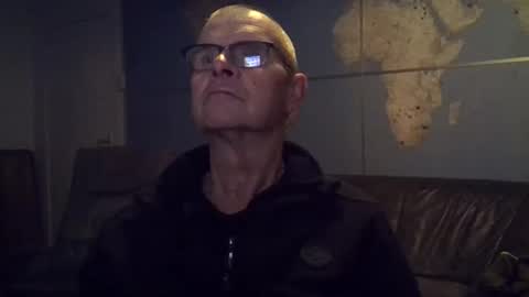 Snapshot of hamto65 chatting on 14, 12, 2025 Prefer men 80 online show from 14, 12, 2025