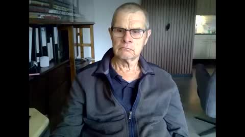 Snapshot of hamto65 chatting on 17, 5, 2026 Prefer men 80 online show from 17, 5, 2026