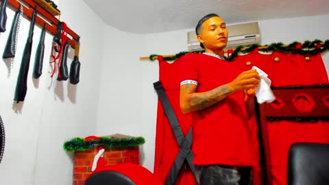 Snapshot of hana_and_zeta chatting on 12, 1, 2025 Hana and Zeta online show from 12, 1, 2025