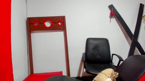 Snapshot of hana_and_zeta chatting on 11, 3, 2025 Hana and Zeta online show from 11, 3, 2025