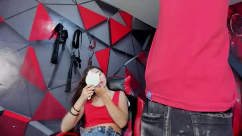 Snapshot of hana_and_zeta chatting on 27, 9, 2025 Hana and Zeta online show from 27, 9, 2025