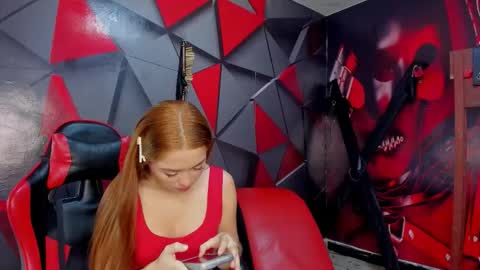 Snapshot of hana_and_zeta chatting on 17, 11, 2025 Hana and Zeta online show from 17, 11, 2025