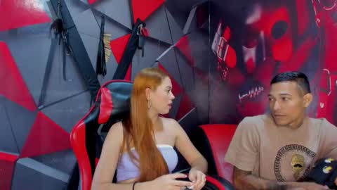 Snapshot of hana_and_zeta chatting on 2, 12, 2025 Hana and Zeta online show from 2, 12, 2025