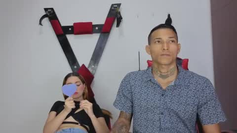 Hana and Zeta online show from 5, 4, 2026