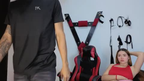 Hana and Zeta online show from 9, 4, 2026