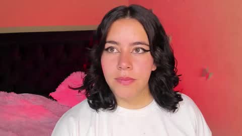 Hanah Montana Independent model online show from 3, 3, 2026