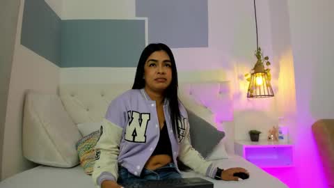 Snapshot of hanah_gray chatting on 6, 3, 2025 hanah_gray online show from 6, 3, 2025