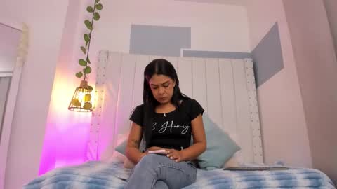 hanah_gray online show from 26, 3, 2026